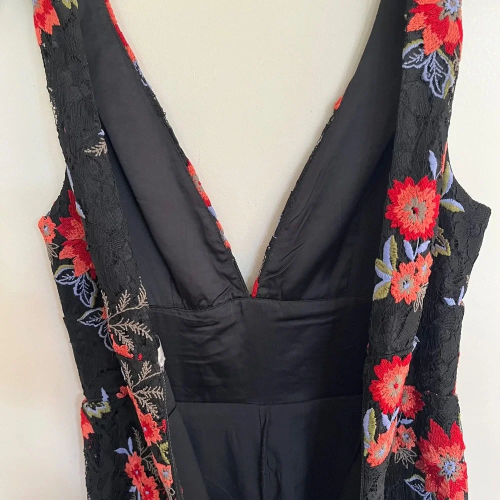 Lovers + Friends Black Floral Embroidered‎ Lace Jumpsuit Wide Leg V-Neck Small